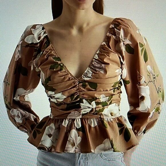 New! Express Floral Printed Pleated Peplum Top Blouse Puff Sleeve - Picture 1 of 16